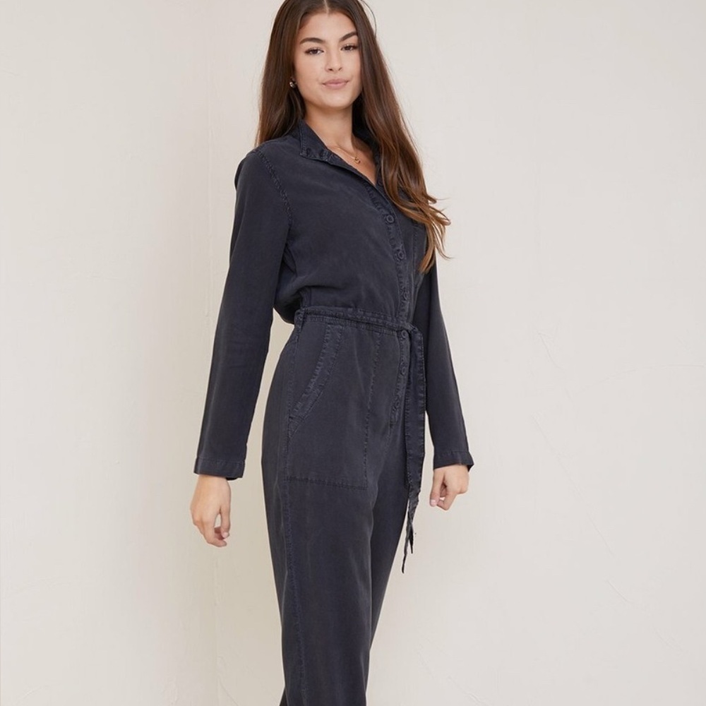 NEW CLOTH & STONE BUTTON-DOWN LONG SLEEVE BELTED UTILITY JUMPSUIT